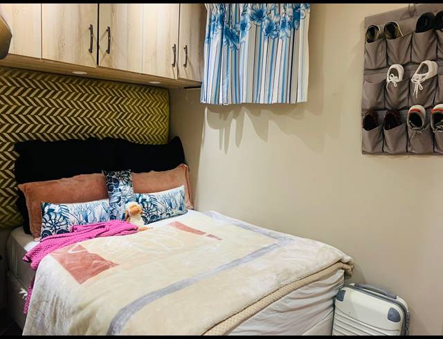 BEDROOM APARTMENT TO LET IN SOUTH BEACH